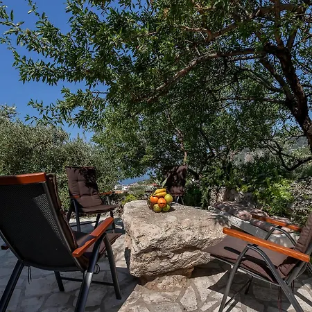 Tranquillo 펜션 마카르스카