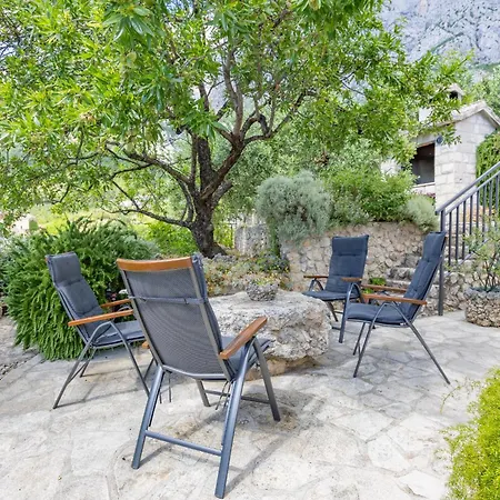 Tranquillo 펜션 마카르스카